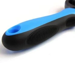 Professionele 2-Zijdige Ondervacht Kam Voor Hond En Kat – Hondenborstel – Kattenborstel - Hondenkam –Anti Klit - Haarverwijderaar Voor Huisdieren - Pijnloos - – Klittenkam – Verwijdert Klitten – Voorkomt Haaruitval – Black Friday - Sinterklaas -Hondenbenodigdheden 1200x1012 1