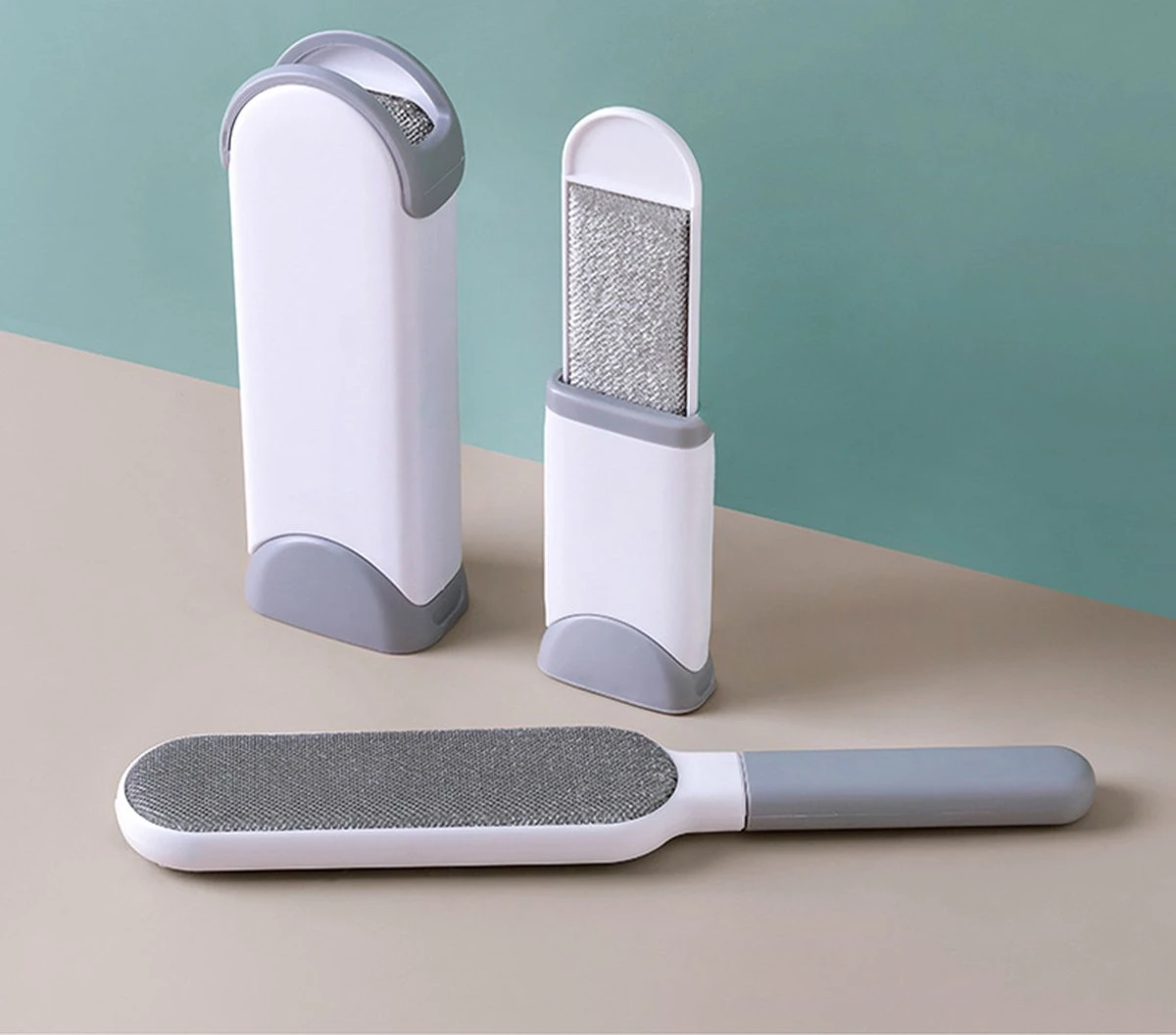 IGOODS - Pet Hair Remover - Hond & Kat Roller Brush - Dubbelzijdig Bont Ontharingsgereedschap Met Zelfreinigende Basis - Reismaatborstel - Voor Kleding - Bank - Tapijt - Autostoel GRIJS 3 IGOODS - Pet Hair Remover - Hond & Kat Roller Brush - Dubbelzijdig Bont Ontharingsgereedschap Met Zelfreinigende Basis - Reismaatborstel - Voor Kleding - Bank - Tapijt - Autostoel GRIJS