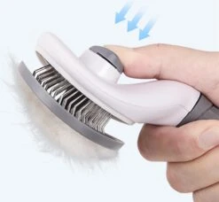 Kattenborstel - Hondenborstel - Pluizenverwijderaar - Haarverwijderaar Voor Huisdieren - Hondenkam - Kattenkam - Huisdierhaar Verwijderaar - Ontpluizer - Kattenhaar & Hondenhaar Verwijderaar - Voor Langharig & Kortharig - Grijs -Hondenbenodigdheden 1200x1109 1