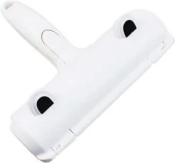 Merkloos Hoogwaardige - Huisdierhaar Verwijderaar - Hondenhaar - Pluizenborstel - Ontharingsborstel - Wit 14 Merkloos Hoogwaardige - Huisdierhaar Verwijderaar - Hondenhaar - Pluizenborstel - Ontharingsborstel - Wit -Hondenbenodigdheden 1200x1123 2