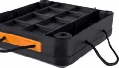 Trixie Dogtoy Dog Activity Strategy Game Gamble Box - Piepend Speelgoed - 15cm X 15cm X 9cm - Zwart/rood/oranje -Hondenbenodigdheden 1200x689 2