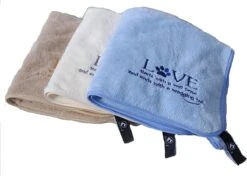 Pepets© – Hondenhanddoek – Honden Handdoek – Microvezel Handdoek – Handdoek Hond – Hondendeken – Droogdoek Hond – Dierendeken – Absorberend – 100*50CM - Beige - GRATIS Zonnebril 15 Pepets© – Hondenhanddoek – Honden Handdoek – Microvezel Handdoek – Handdoek Hond – Hondendeken – Droogdoek Hond – Dierendeken – Absorberend – 100*50CM - Beige - GRATIS Zonnebril -Hondenbenodigdheden 1200x854