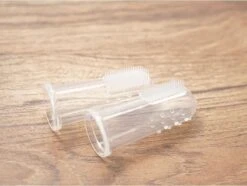 Merkloos Vinger Tandenborstel – 2 X -Hondenbenodigdheden 1200x905 3