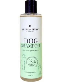 Fresh & Fluffy - Hondenshampoo Aloë Vera / Bergamot - Geschikt Voor Alle Hondenrassen - Natuurlijke & Vegan Voor De Gevoelige Huid - 250ml